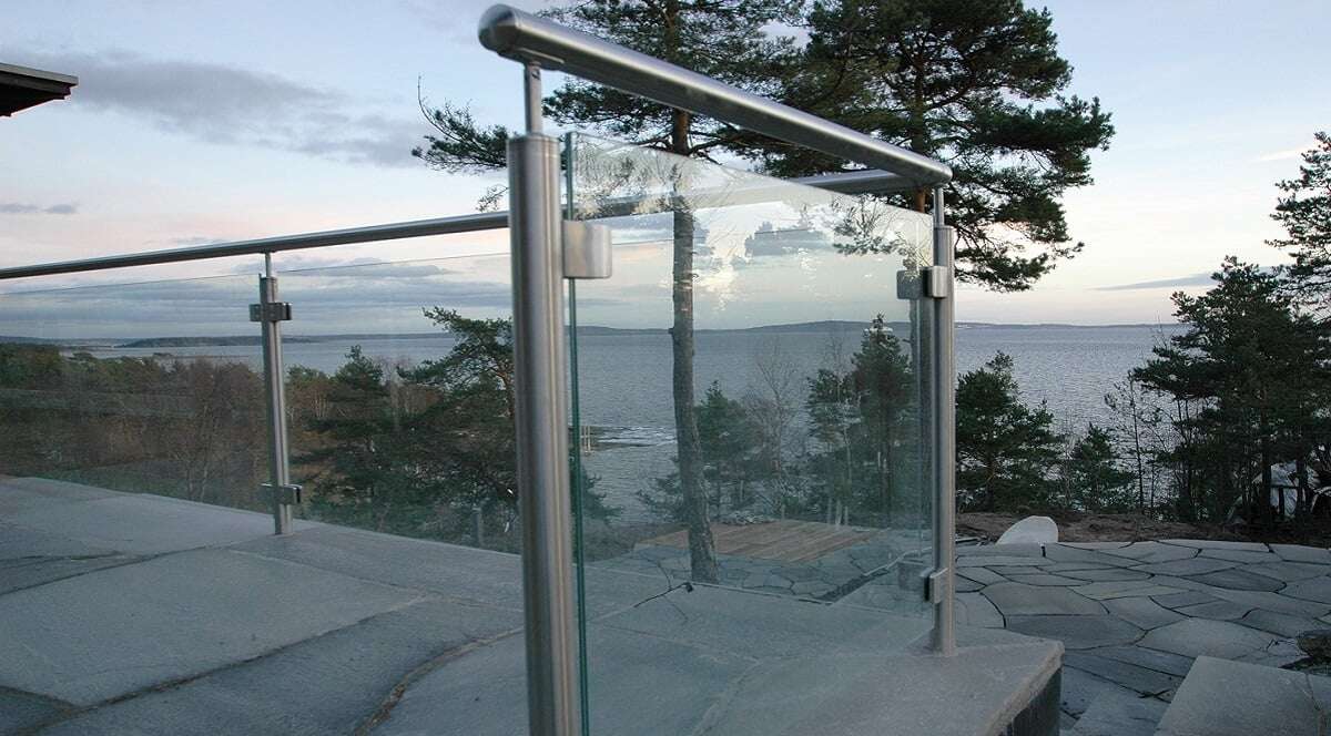 Glassrekkverk