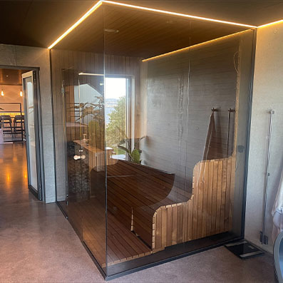 Glass-i-badstu-Norsk-Kunstglass