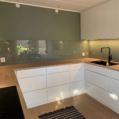 Glass-over-kjokkenbenk-Norsk-Kunstglass